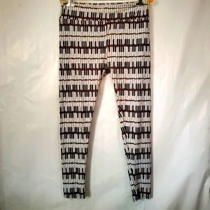 TC XL Black & White Piano Music Lularoe Leggings
